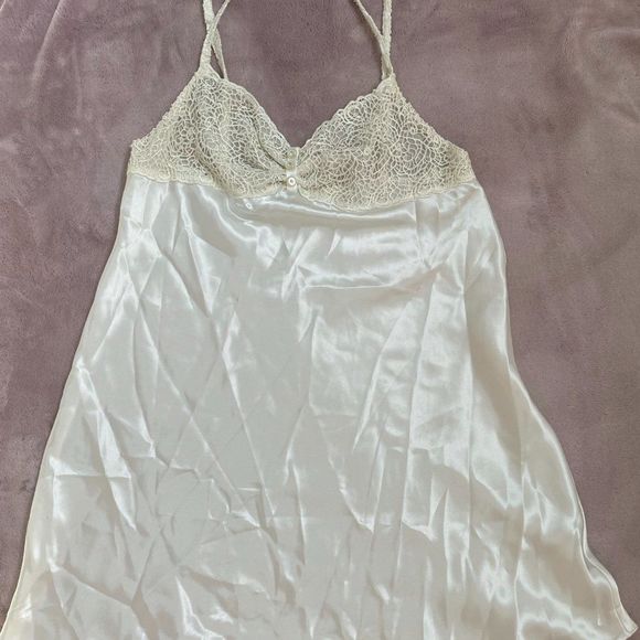 Madison Studio Intimates Lace Top Slip - Picture 2 of 5